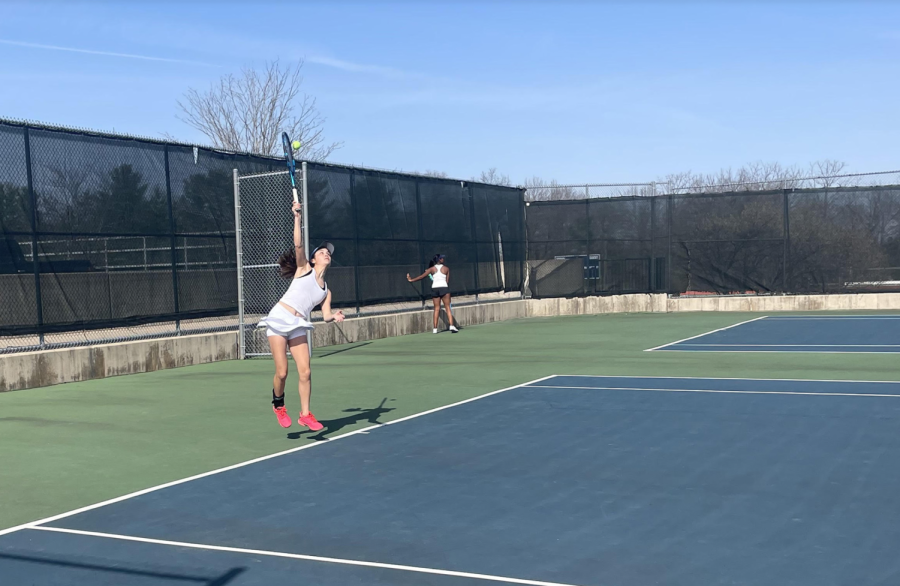Greenhills+Girls+Tennis+Sweeps+Liggett+in+Home+Match+and+Remain+Undefeated